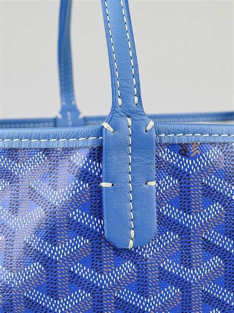 how to tell a fake goyard|inside Goyard tote.